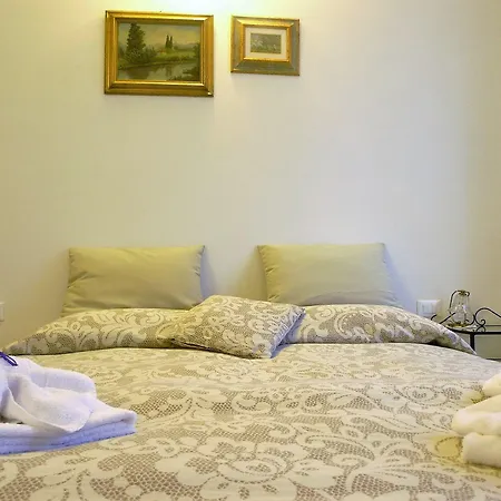 The Monna Lisa Bed & Breakfast