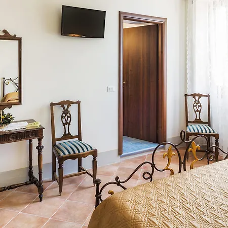 Bed & Breakfast La Valle Di Monna Lisa 2*