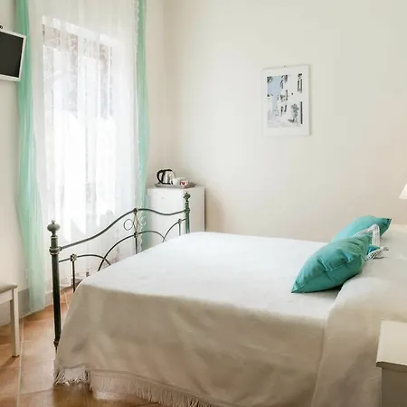 Bed & Breakfast La Valle Di Monna Lisa 2*